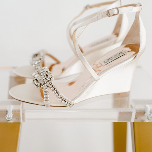 Badgley Mischka Zabrina 9 Women's Strappy Wedge Ivory New - Picture 10 of 14